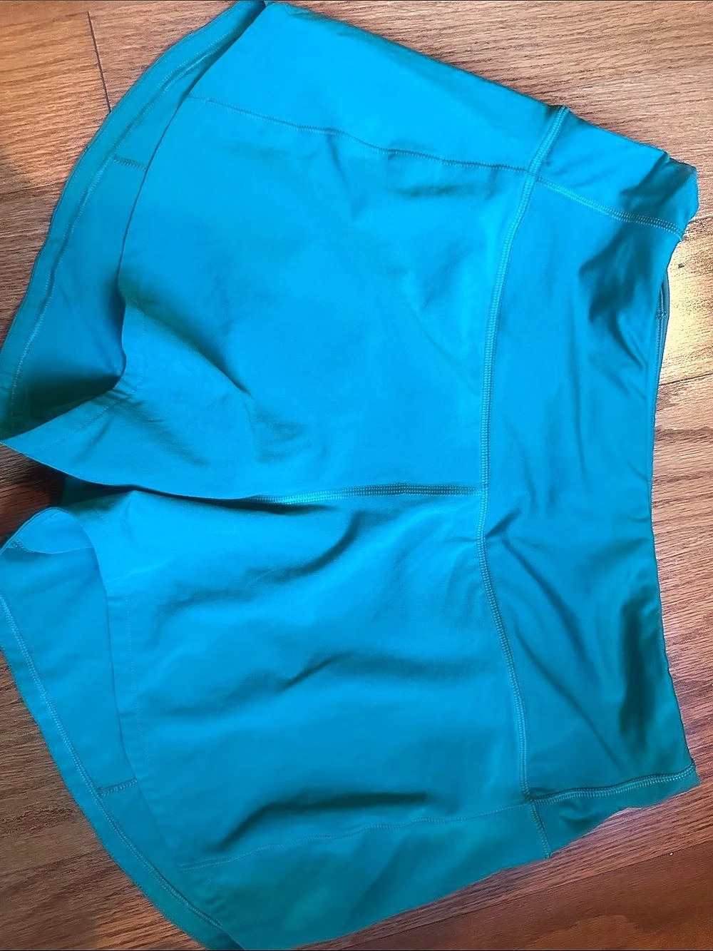 Lululemon Hotty Hot Shorts Athletic Shorts green Size 6